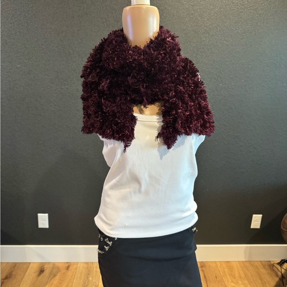 Y2K Burgundy Scarf - Picture 5 of 7